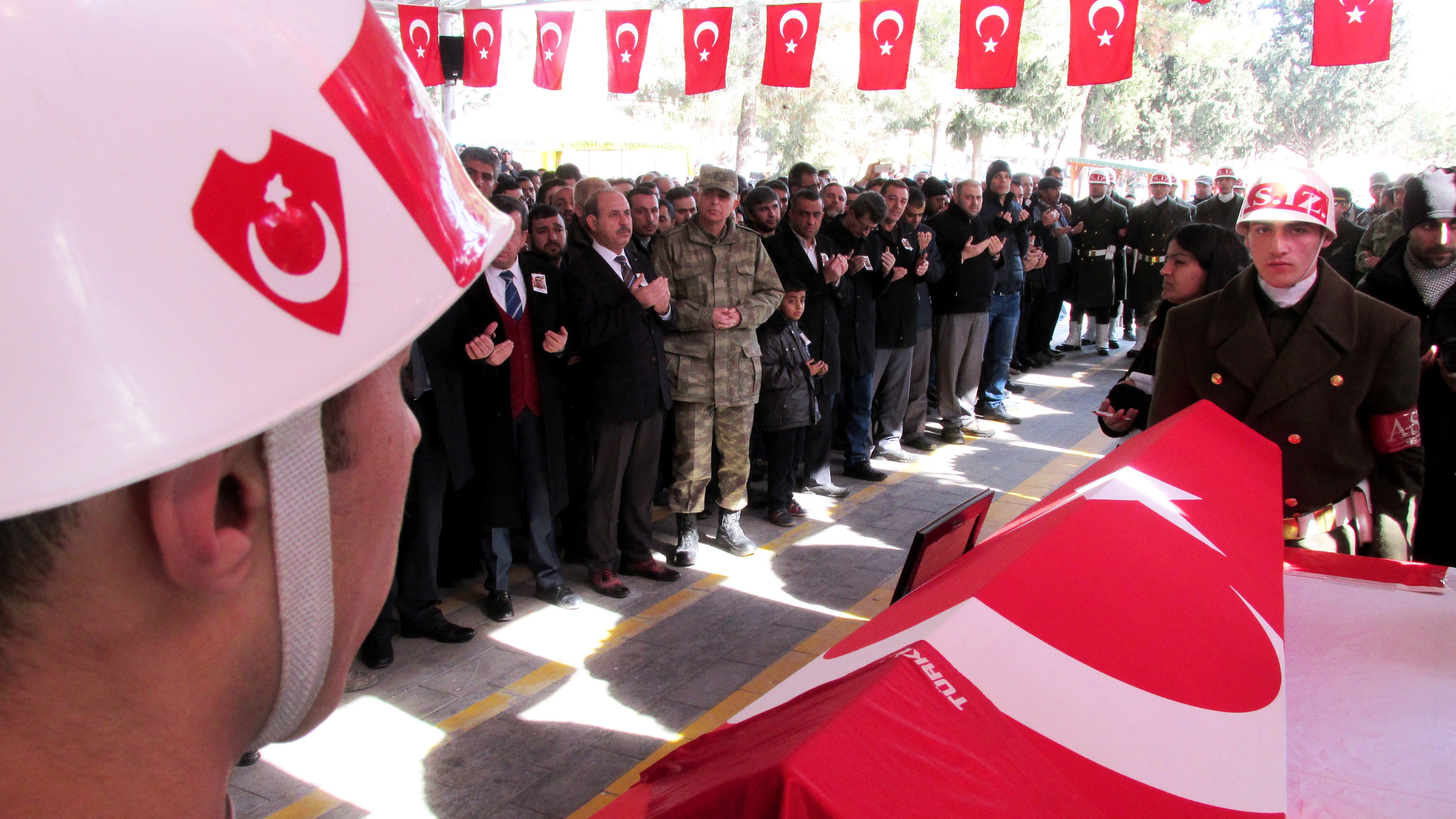 Şehit komanda Gaziantep’te son yolculuğuna uğurlandı