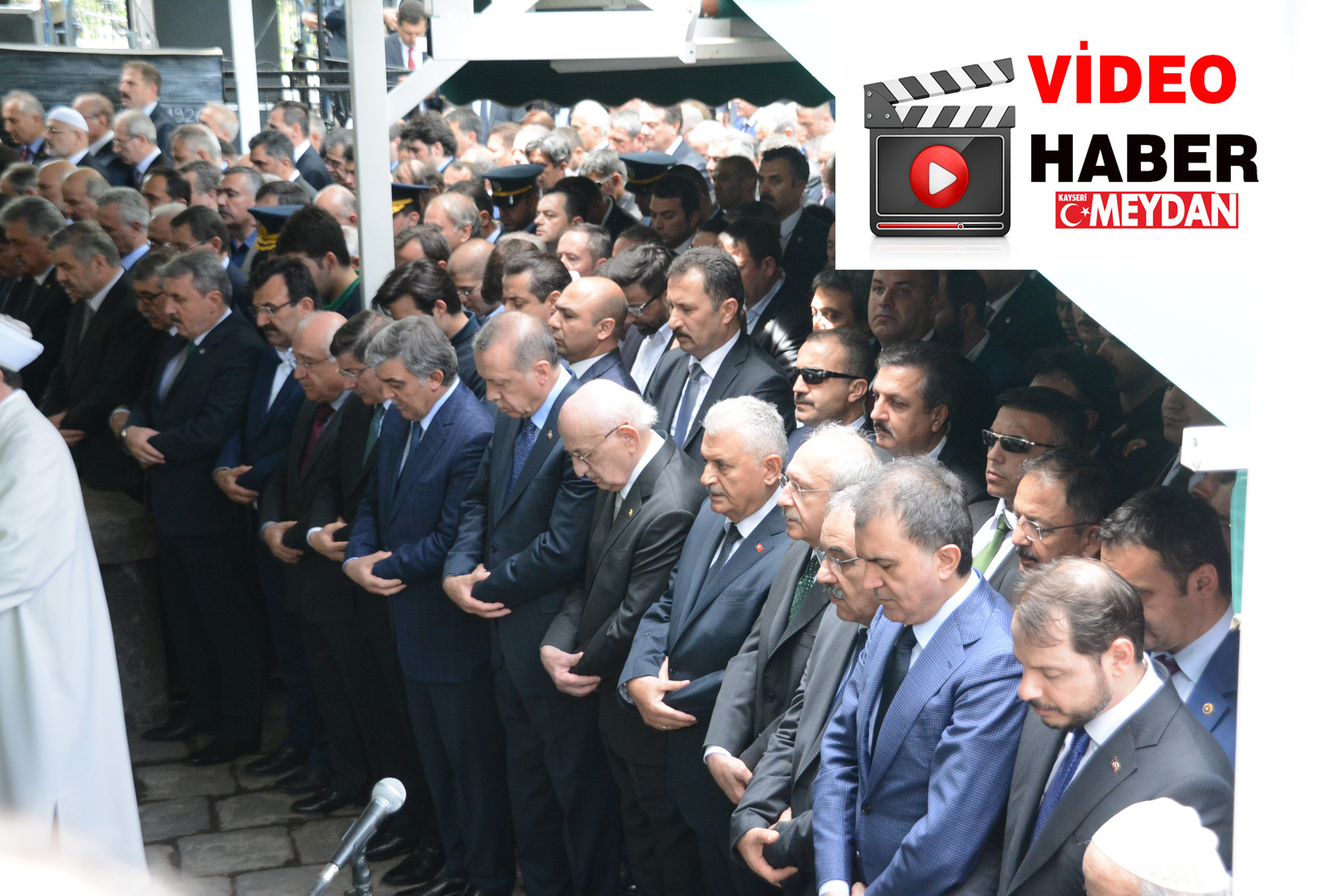 Ahmet Hamdi Gül’ün cenazesi camiye getirildi