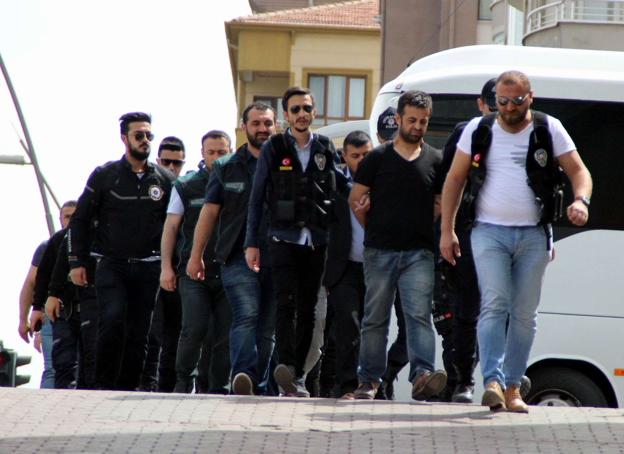 Şafak operasyonunda gözaltına alınan 9 kişi tutuklandı