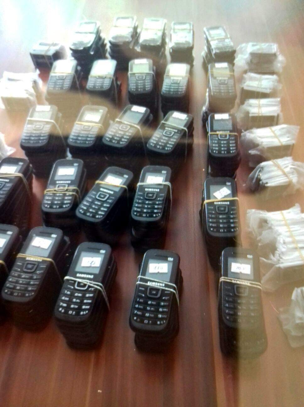125 adet kaçak cep telefonu yakalandı