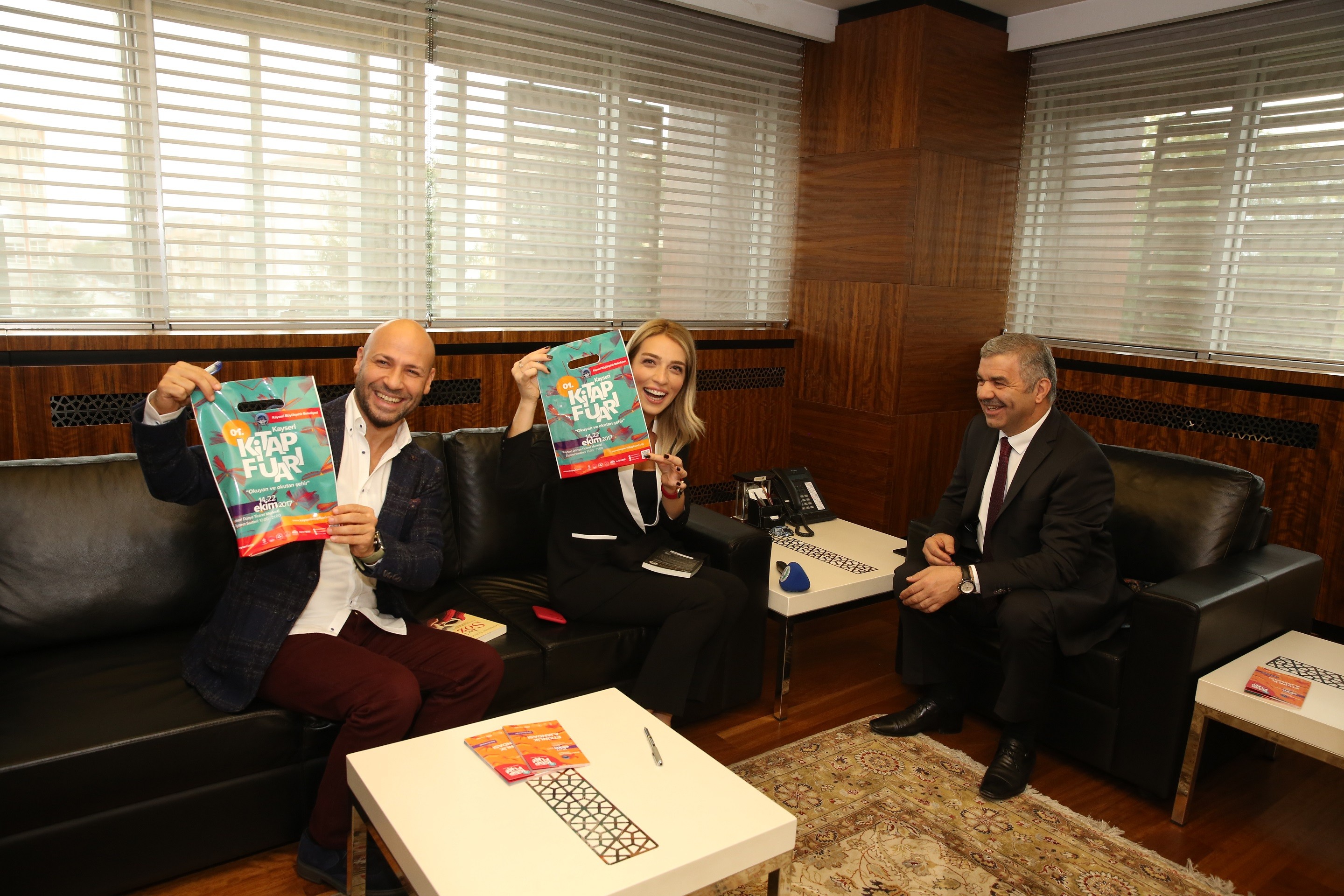 Yazar Kahraman Tazeoğlu: “Yeniçağ belediyeciliğini en iyi yapan Kayseri”