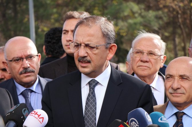 Bakan Özhaseki: “Cumhuriyet tarihinin en zor günlerini yaşıyoruz” 