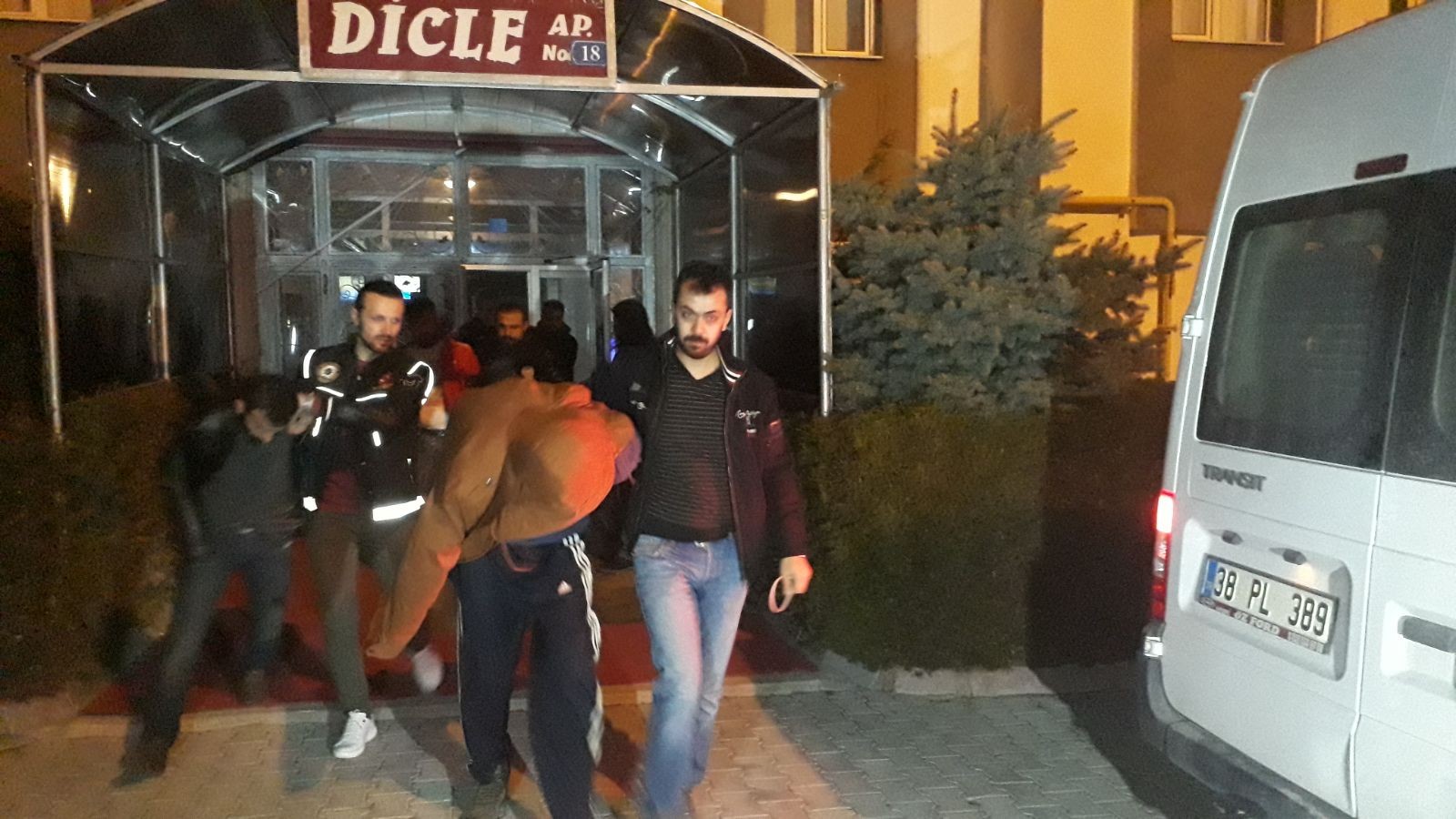 Kayseri’de uyuşturucu operasyonu: 11 gözaltı 