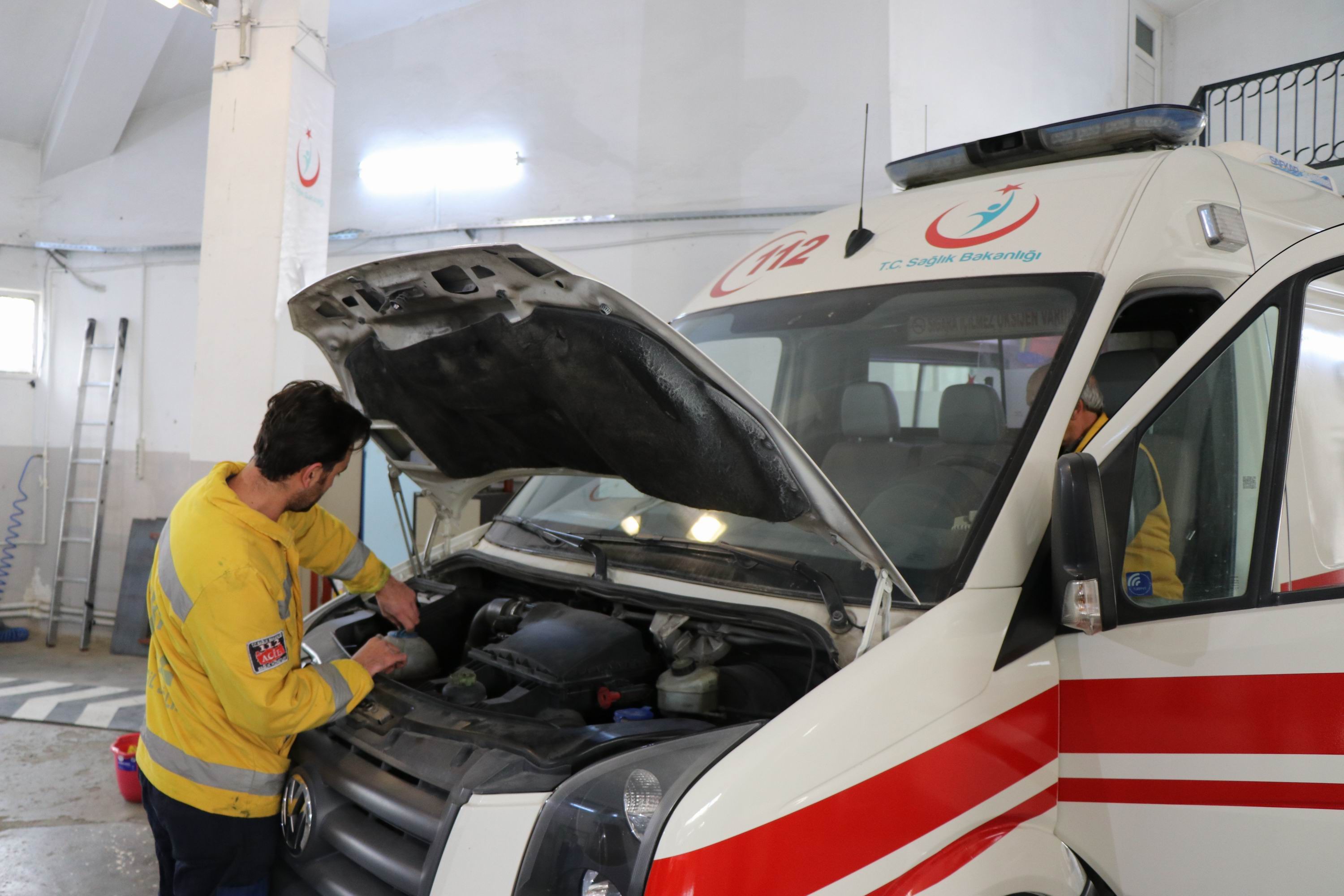 Sağlık Müdürlüğü kendi ambulans tamirhanesini kurdu