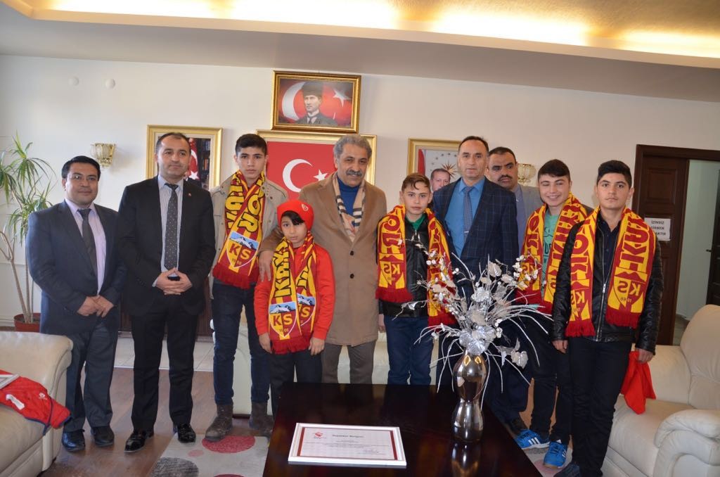 Aile Ve Sosyal Politikalar İl Müdürlüğünden Kayserispor Kulübü Başkanı Bedir’e ziyaret