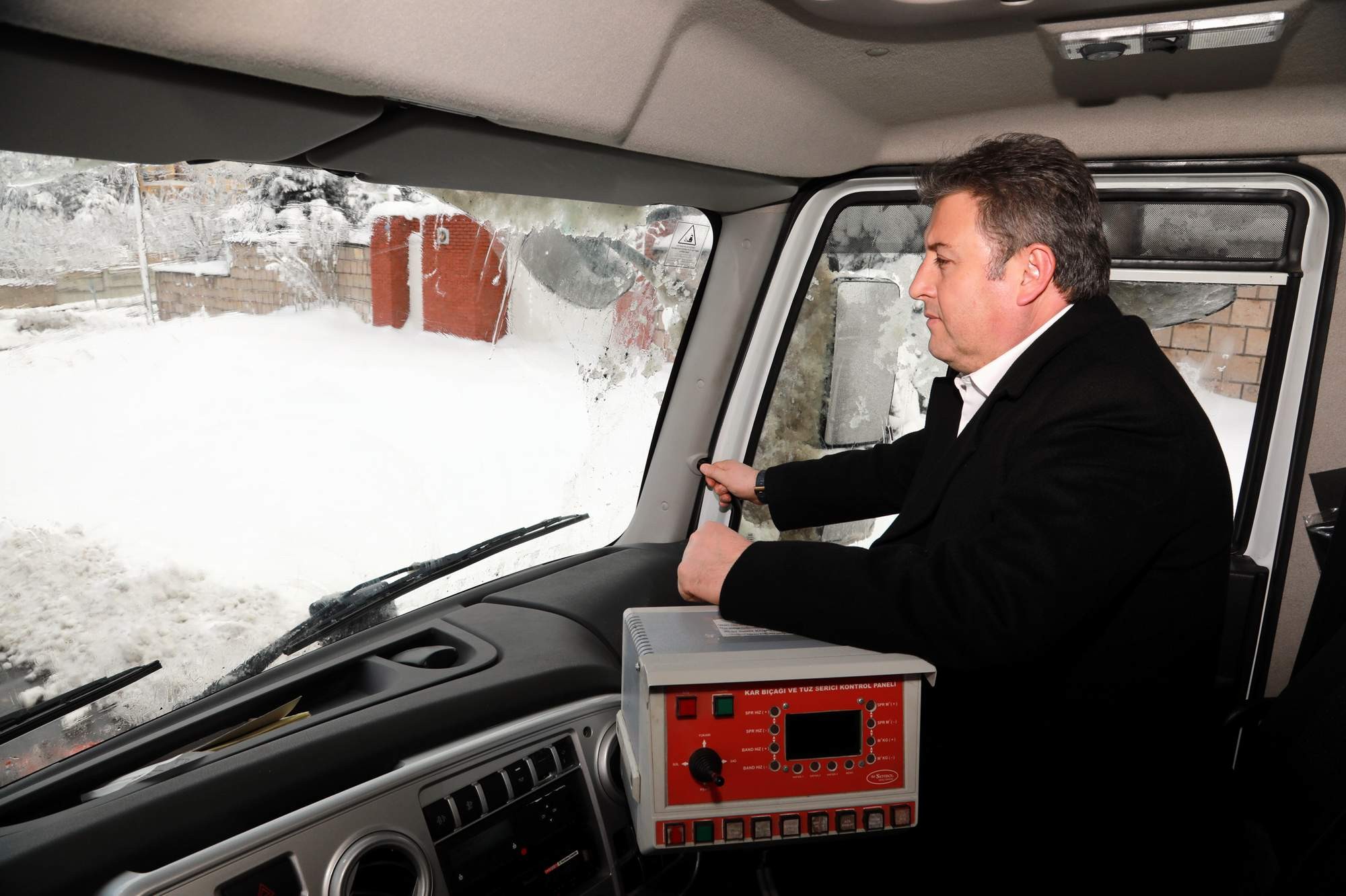 Başkan Palancıoğlu karla mücadele çalışmalarına katıldı