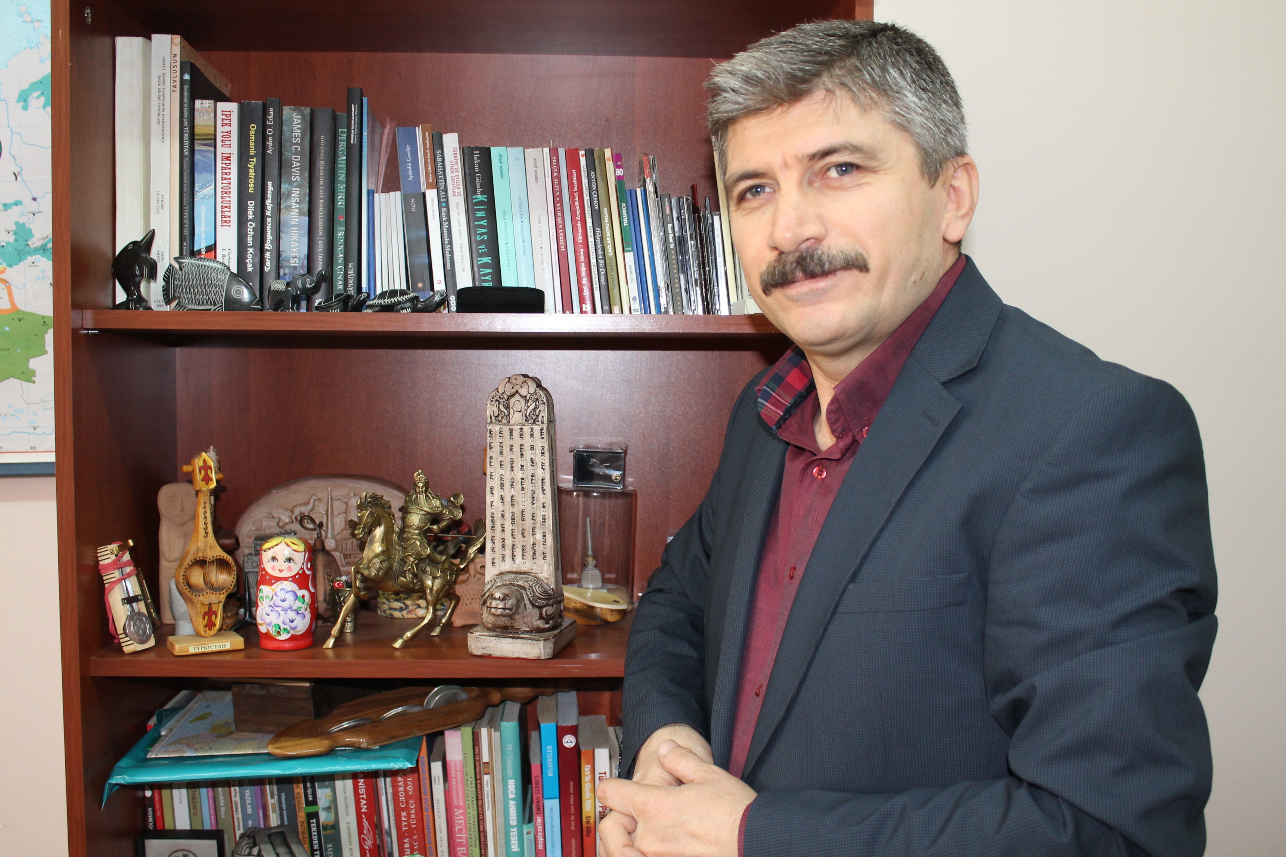 ERÜ’lü akademisyen 10 yıldır Türk dünyası ülkelerini geziyor