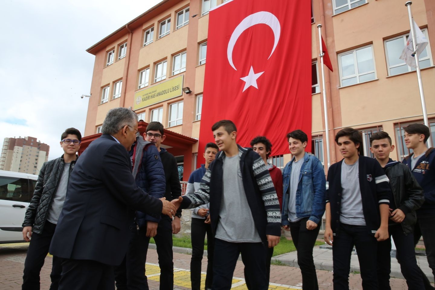 Büyükkılıç: “Türkiye’yi 2023 hedeflerine ulaştıracak olan gençlerdir”