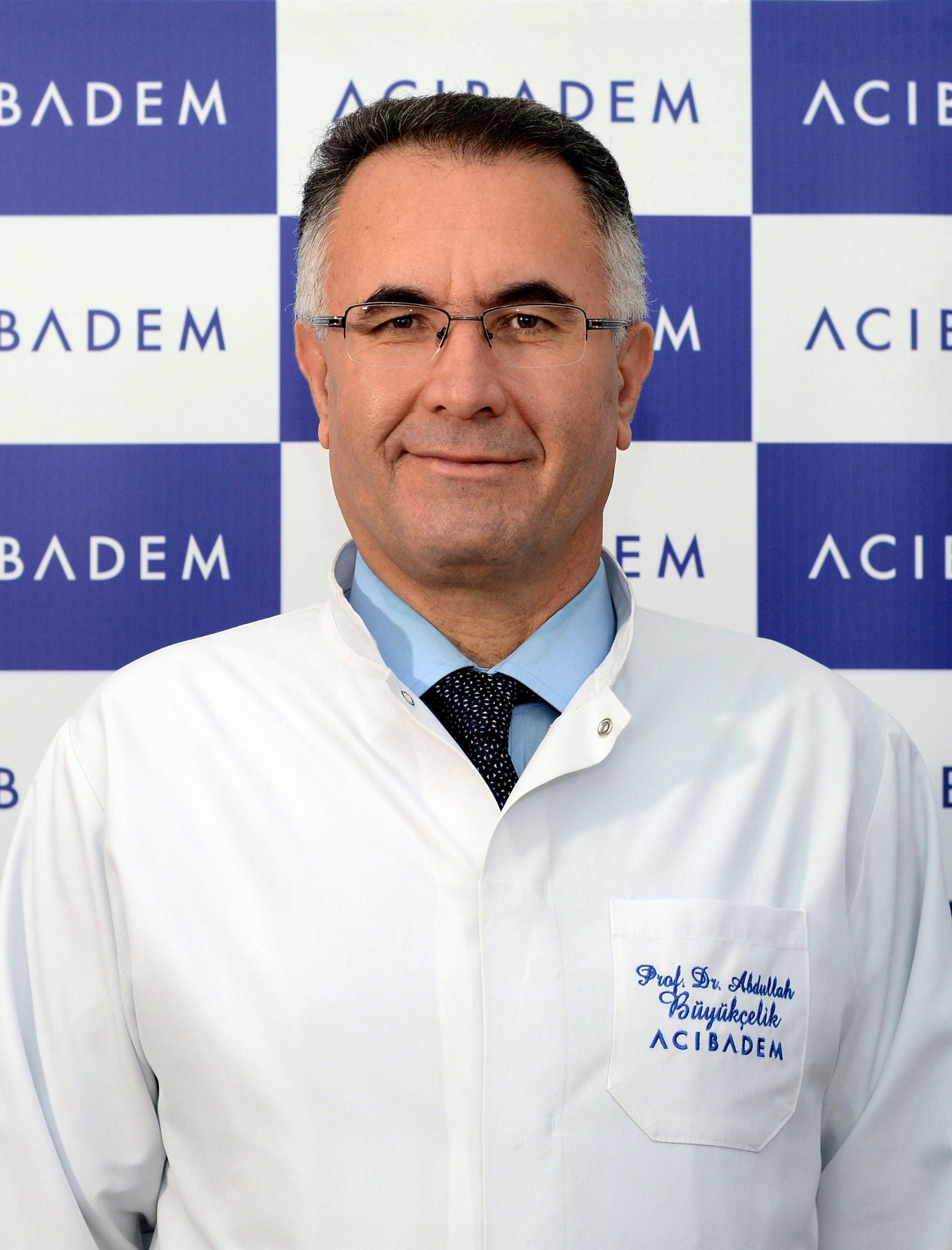 Tıbbi Onkoloji Uzmanı Prof. Dr. Abdullah Büyükçelik: