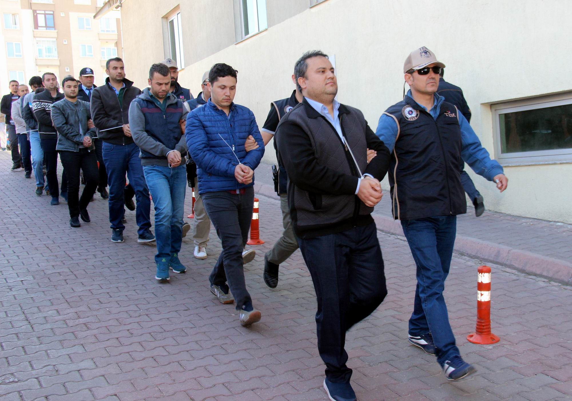 Kayseri’de FETÖ operasyonu: 12 kişi adliyeye sevk edildi