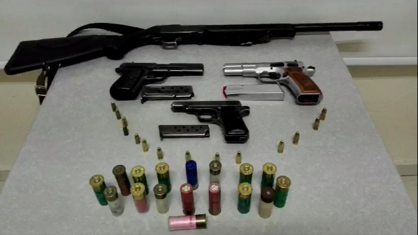 Kayseri’de yasa dışı silah ticareti yapan 3 kişi gözaltına alındı