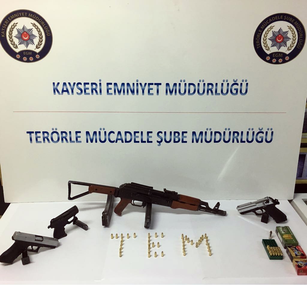 Kayseri’de kaleşnikof operasyonu: 3 gözaltı