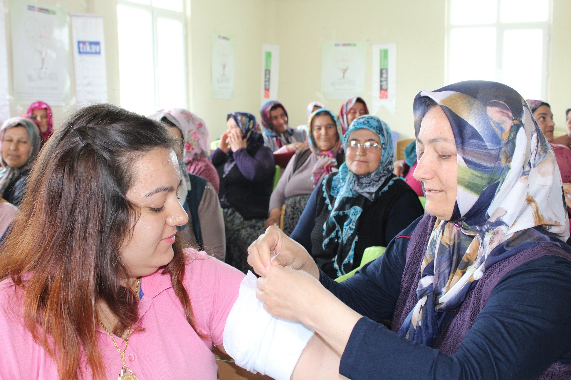 Kırsal bölgelerdeki kadınlara yönelik ‘Önce Sağlık’ projesi Konya ve Kayseri’de