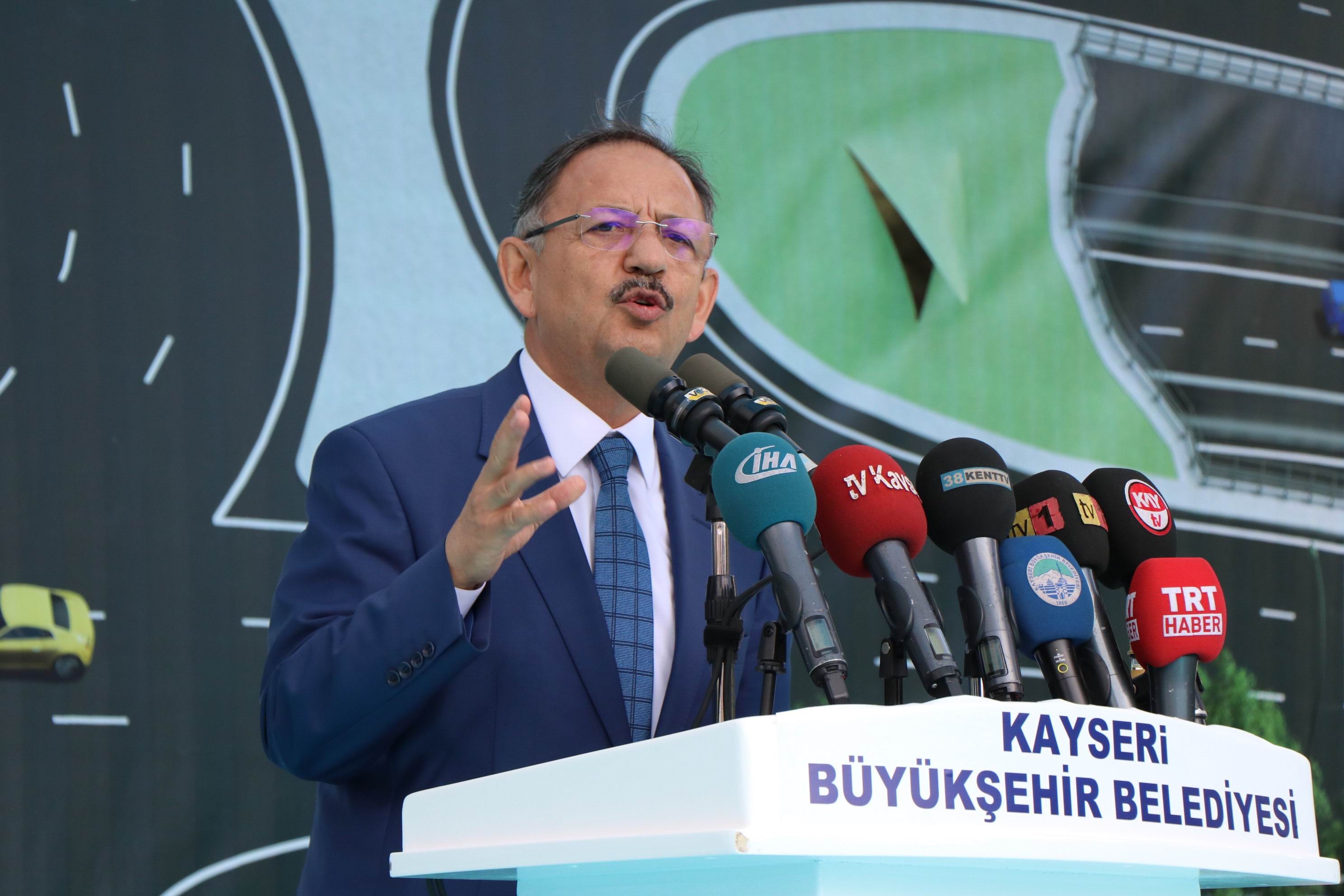 Bakan Özhaseki: “Madem o kadar kıymetliydi kendi partinize genel başkan yapsaydınız”