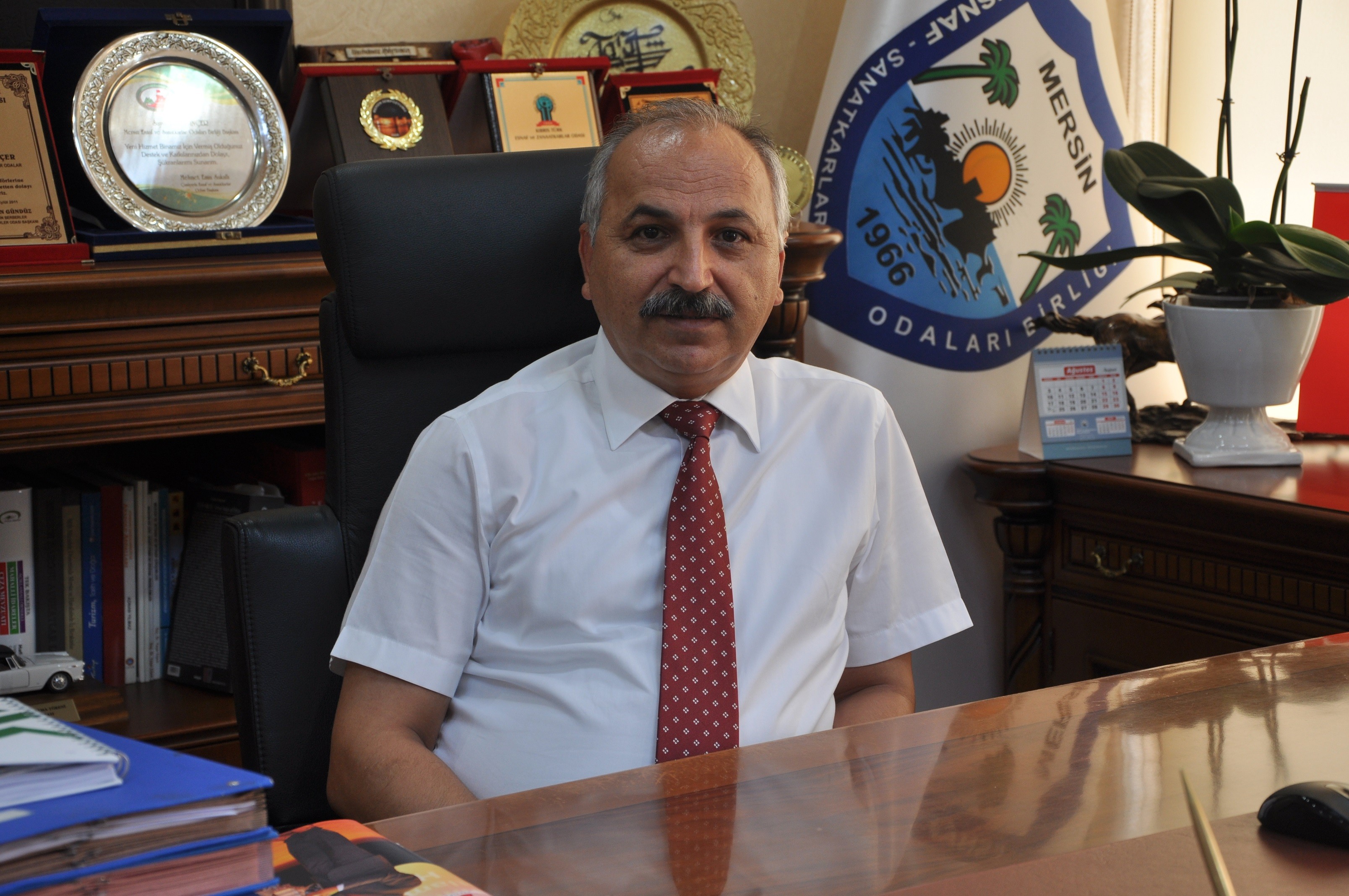 Dinçer: “Süratle Türkiye’nin sorunlarına ve ekonomiye odaklanılmalı”