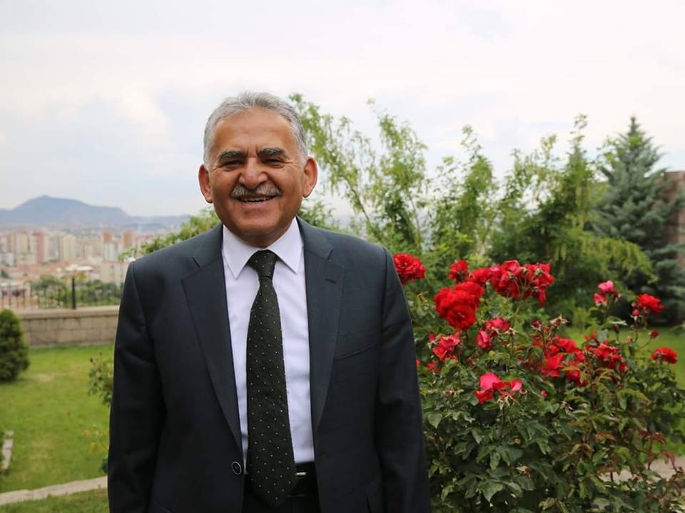 Melikgazi Belediye Başkanı Memduh Büyükkılıç’tan Prof. Dr. Muhammet Güven’e Kutlama