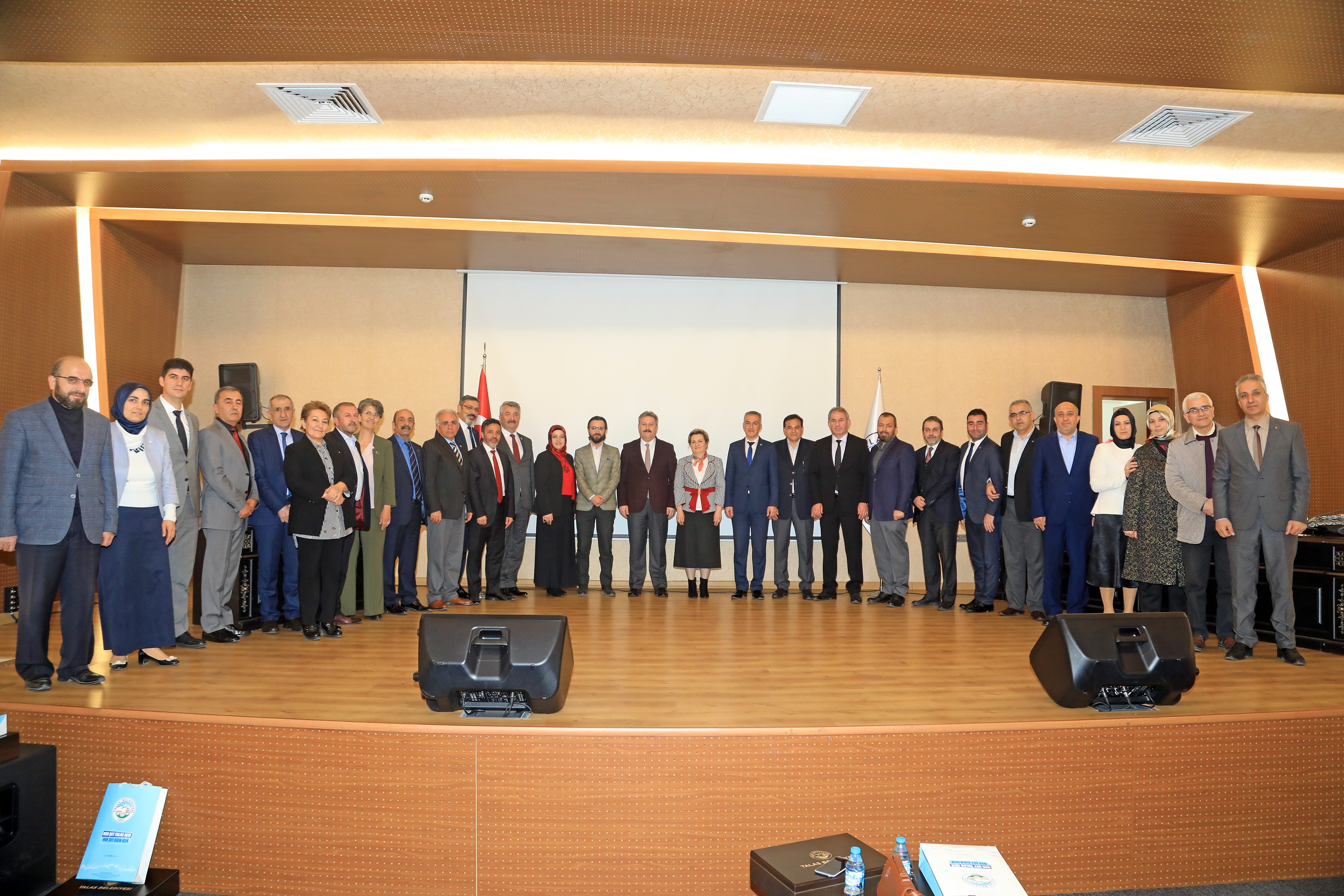 Talas’ta son meclis toplantısı