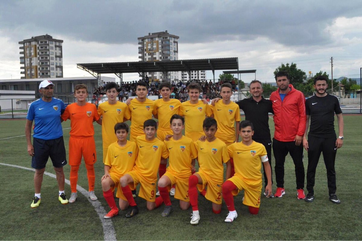 U13 Liginde şampiyon Kayserispor