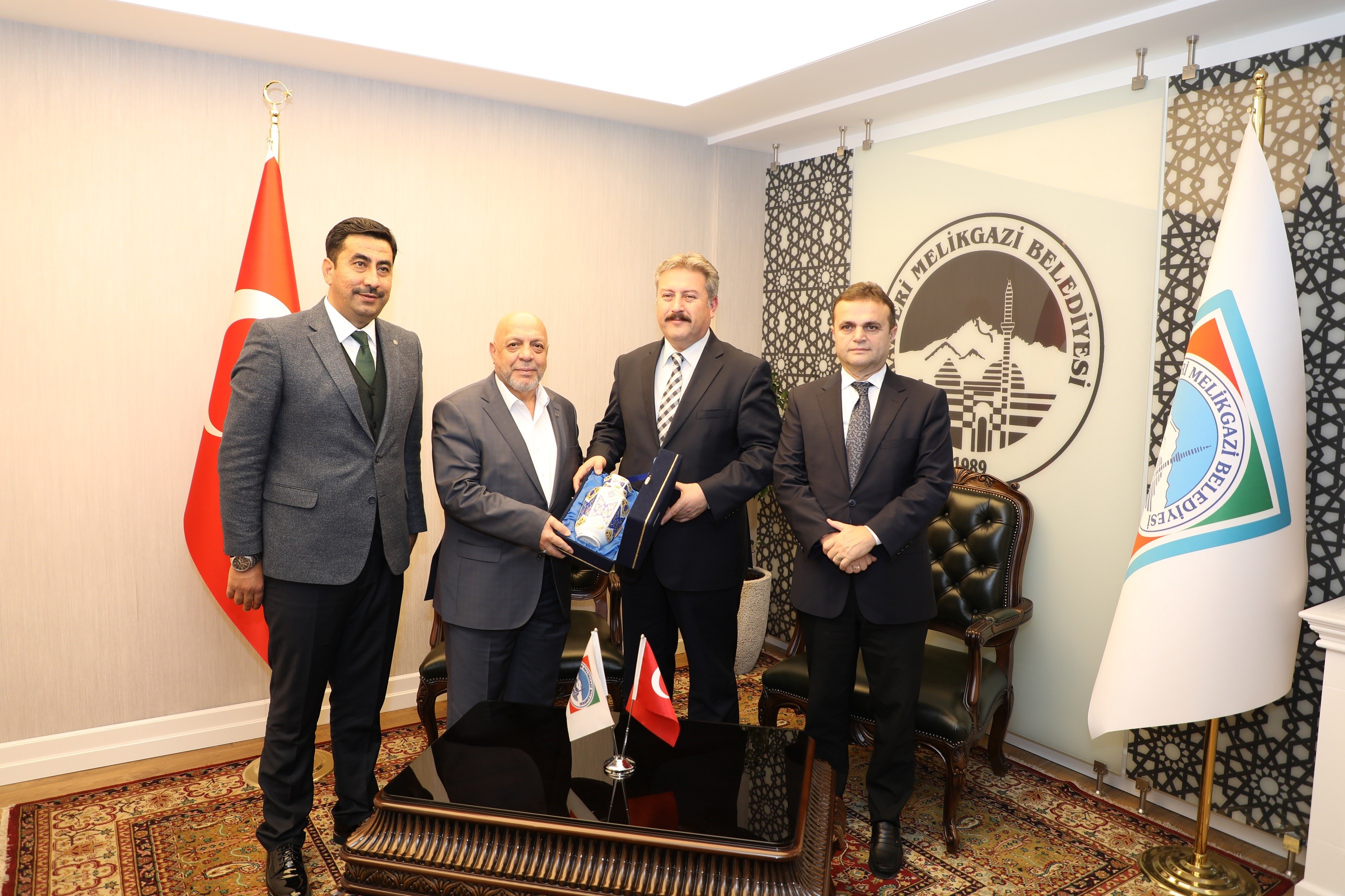 Hak -İş Genel Başkanı’ndan Başkan Palancıoğlu’na hayırlı olsun ziyareti