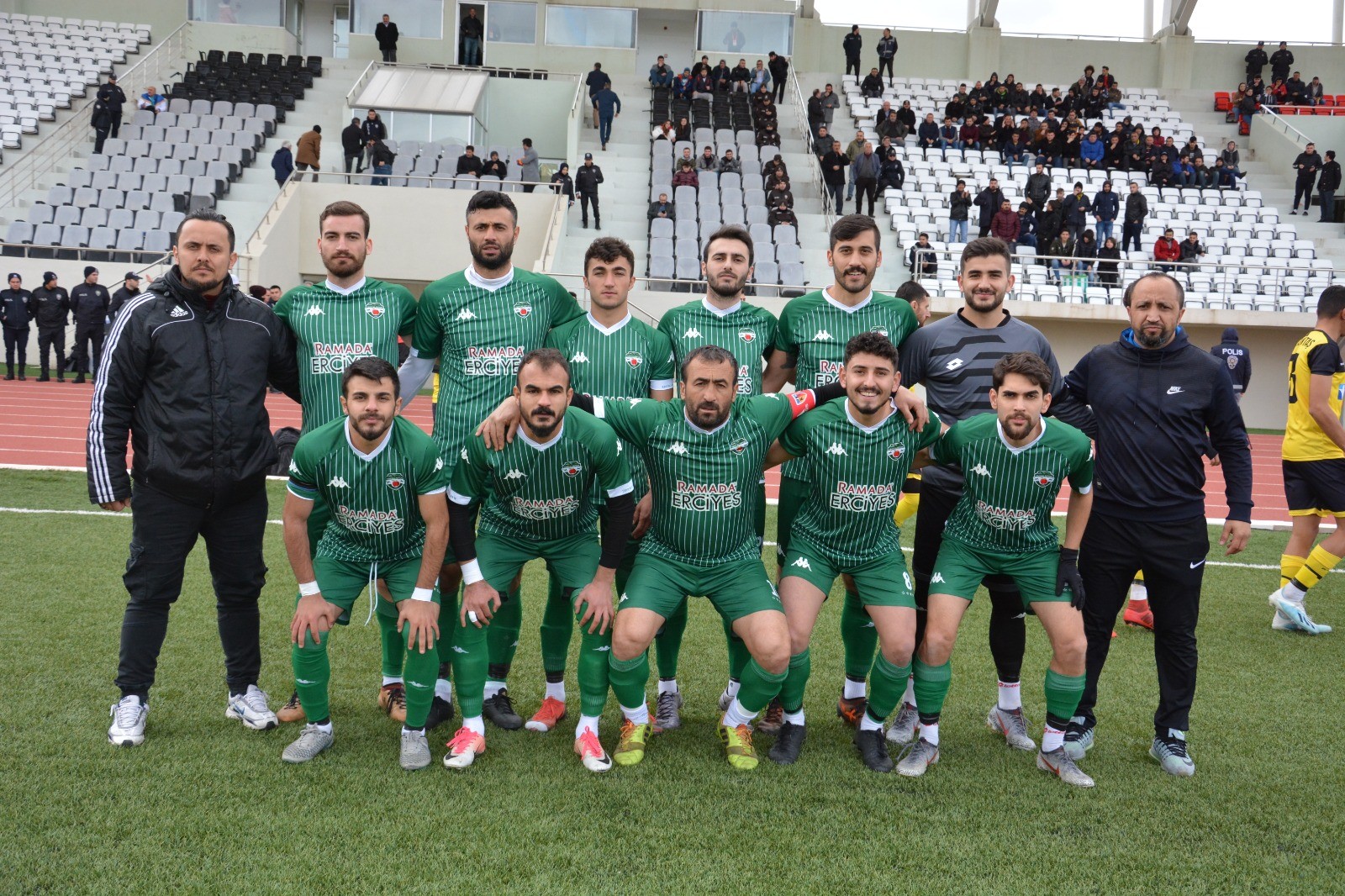 Yahyalıspor antrenörü Erkan Demirel: “Bu sene acemiliğimizi attık”
