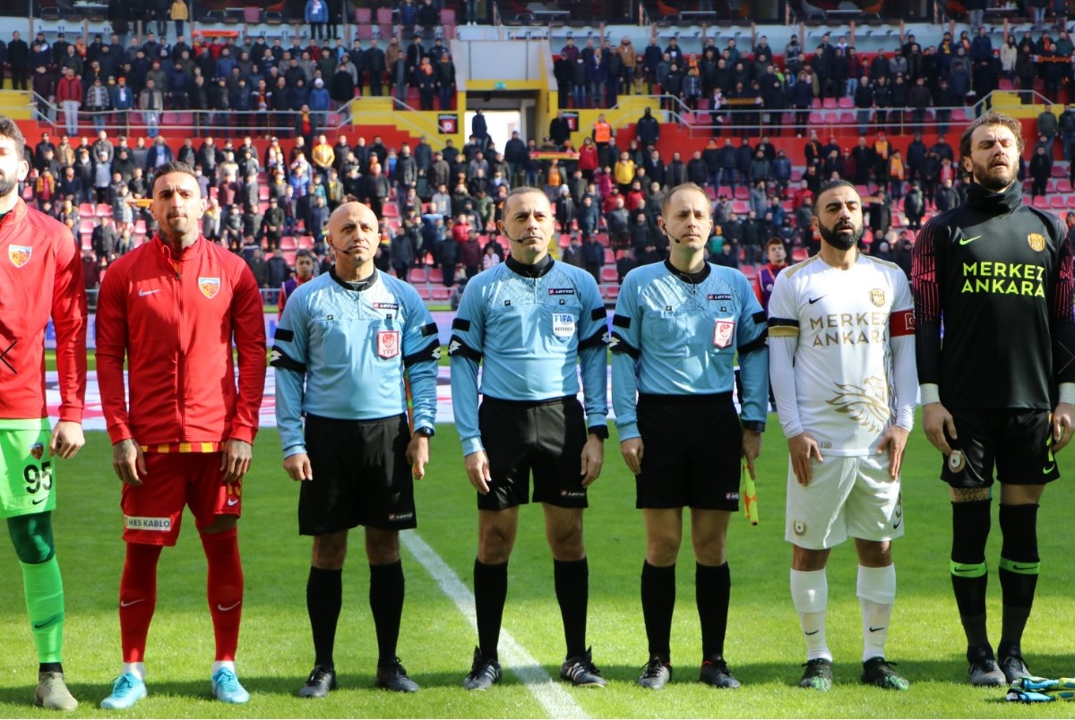 Cüneyt Çakır ikinci kez Kayserispor – Trabzonspor maçını yönetecek