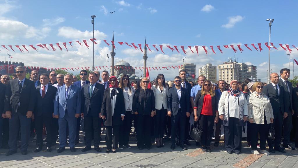 19 MAYIS ATATÜRK’Ü ANMA GENÇLİK VE SPOR BAYRAMI VESİLESİYLE TÖREN DÜZENLENDİ